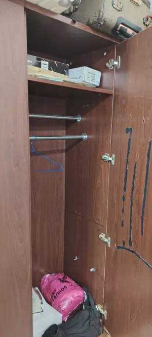 لدواعي السفر بعض اغراض البيت
