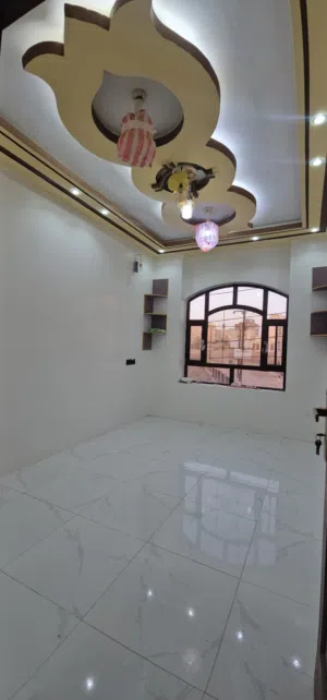 للايجار# شقق ضخمه لوكس اول ساكن وبسعر مغري التفاصيل في وصف الاعلان في الاسفل
