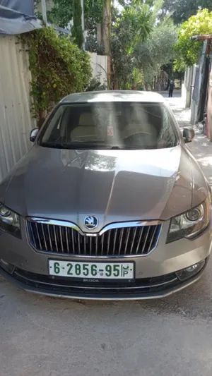 سكودا-سوبيرب-فل-الفل-او-تبديل-على-ستروين-برلنجو-2019