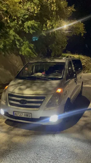 باص هوندايH1 i800 2500Cc تيربو ديزل 2008