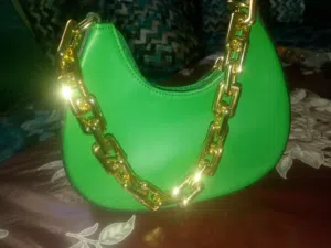 حقيبة اليد للنساء أو الفتيات