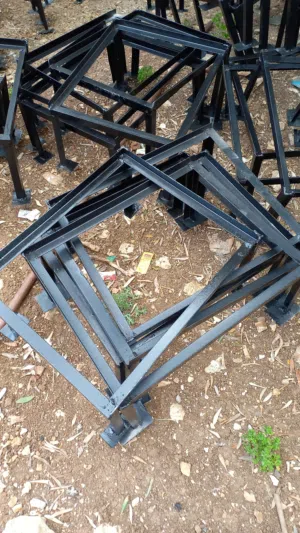 ادوات و معدات نحالين