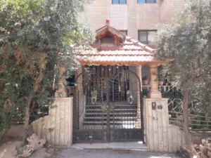 شقة ارضيه للبيع .. الاردن الزرقاء حبل طارق