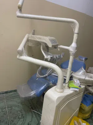 تصفية على اثاث مركز طبي كل الاثاث شبه جديد و بعضه مستعمل شي بسيط و البعض جديد فقط مفتوح