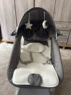 كرسي اطفال هزاز