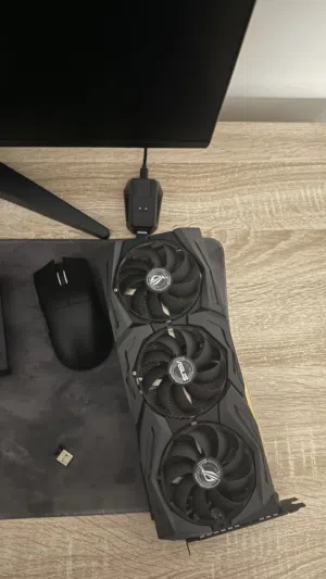 للبيع كرت RTX 2080 بحاله ممتازه