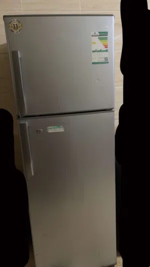 ثلاجه للبيع