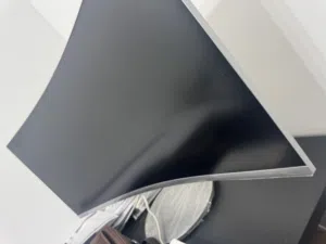 Screen 32 inch curve