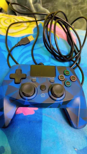 للبيع جهاز بلايستيشن