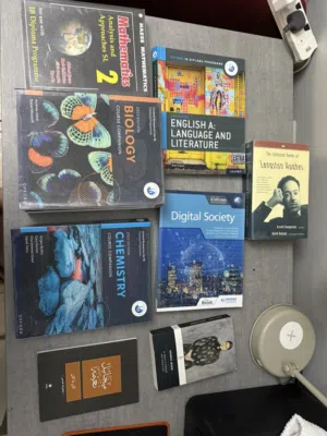 Like new IBDP Books + Papers