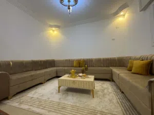 صالون 4×4 للبيع سعره 1400 نظيف ربي يبارك ملاحظه تواصل وتساب