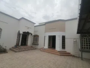 250 m2 5 Bedrooms Townhouse for Sale in Al Sharqiya Sinaw