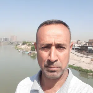 رياض الحسناوي 