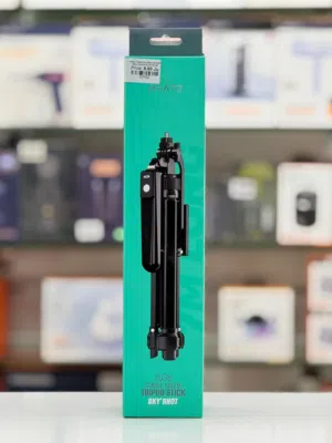 Heatz Tripod with Selfie Stick in Muscat / Brand New