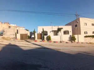 103 m2 3 Bedrooms Townhouse for Sale in Zarqa Graiba