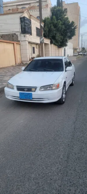 كامري موديل 2000 جير عايدي مرقم خصوصي زجاج عايدي ابواب سنترلوك جنوط كروم شاشة أندرويد مكيفه ثلج