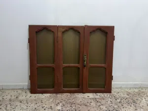 نوافد مستعملة للبيع