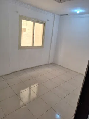 شقق للايجار في المهبوله قطعه 2 شارع 215