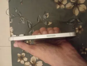 Apple iPhone 16 128 GB in Amman