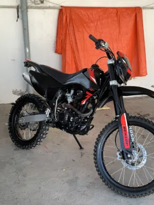 هوندا CB300F 2025 موتر جبلي مستعمل بحالة جيدة للبيع