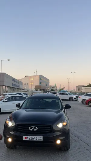 Used Infiniti QX70 in Manama