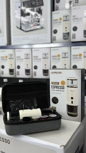 مكينة قهوة إسبريسو متنقلة من شركة LePresso