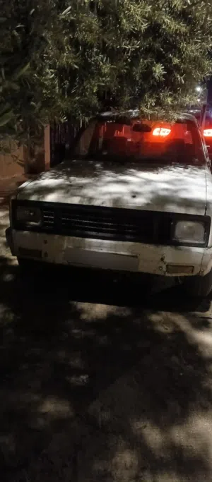 بيكم ايسوزو موديل 1982 للبيع ب سعر حرق.