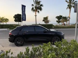 Audi Q8 55 TFSI S line خليجي – حالة ممتازة – فل اوبشن