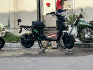 دراجة كهربائية شحن استعمال قليل