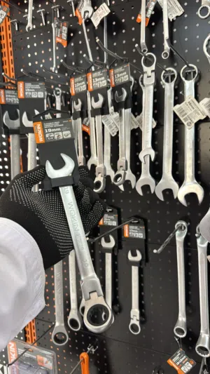 WOKIN FLEXIBLE HEAD COMBINATION RATCHET SPANNER مفتاح ربط ذو رأس مرن ( سباين مفك )مع SIYAB TRADING