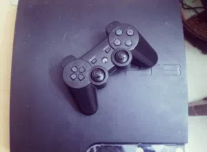 بلايستيشن 3 معدلة نظيفه عليها مكتبات العاب مساحتها 280جيجا للبيع غير قابل للتفاوض