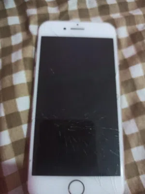 Apple iPhone 7 32 GB in Giza