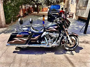 Harley Davidson Street Glide 2017 in Amman