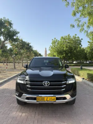 تويوتا لاند كروزر GX 2024