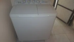 غسالة مستخدم استخدام جيد من طراز قديم يعني اصلي