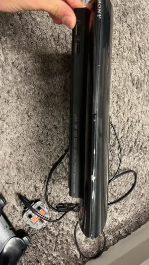 بليستيشن 3 للبيع في اربد وكاله مع ايد وحده