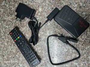 رسيفر شبه جديد استخدام يومين متوفر القرص ايضا شاهد الوصف والصور