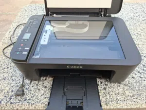 Canon PIXMA TS3140 Wireless Printer - Like New Condition
