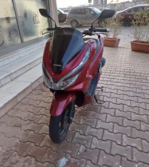 هوندا 2020pcx مكان بنغازي
