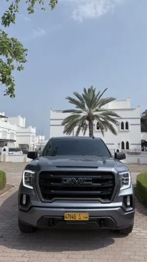 GMC Sierra 2022سييرا نظيفه موديل