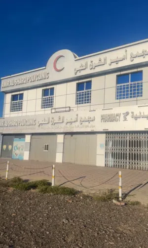 مبنى سكني تجاري بمنقطة الجرداء على خط الشرقية السريع