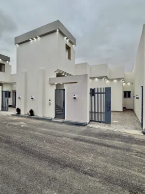 170 m2 3 Bedrooms Townhouse for Sale in Tripoli Khallet Alforjan