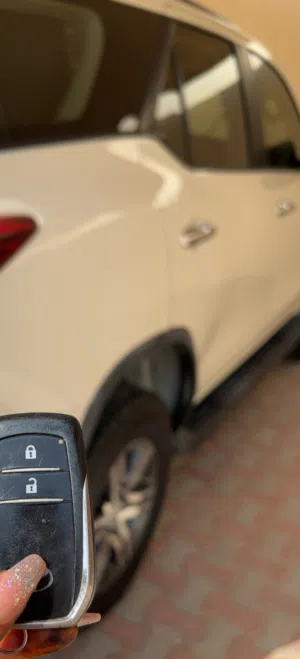 فورتشنر مستعمل للبيع المستعجل