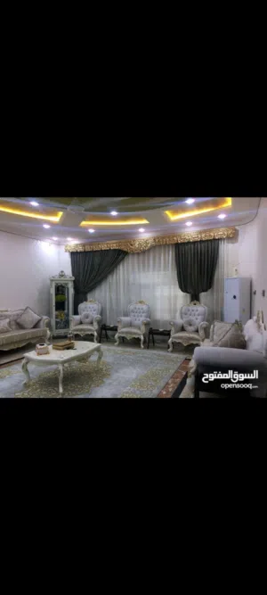 بيت طابقين بناء حديث خلف مول الخوره