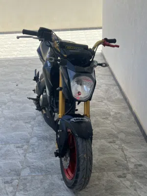 كـوزاكي Z125