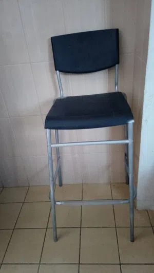 للبيع كرسي طويل بحاله ممتازه