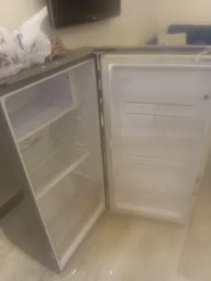 ثلاجه للبيع
