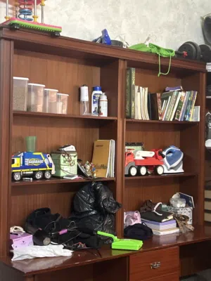 مكتبة بيبتية + علاقة ملابس