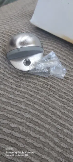 مصدات او موقفات ابواب من الصلب المقاوم للصدأ ستانلس ستيل door stopper جديده للبيع