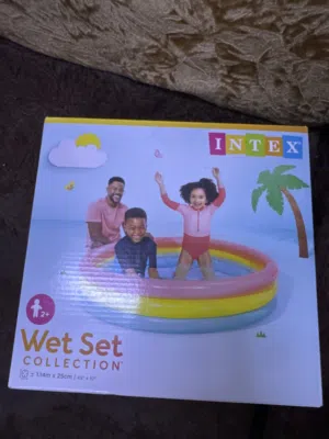 حوض سباحة جديد